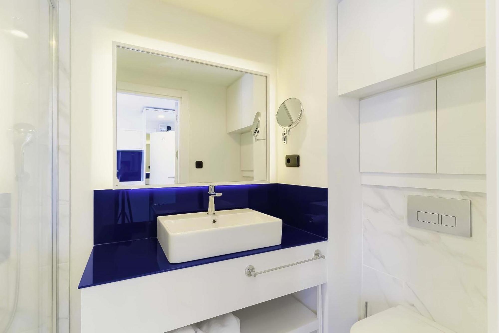 Elegance Sea View Aparthotel In Orbi City Батуми Экстерьер фото
